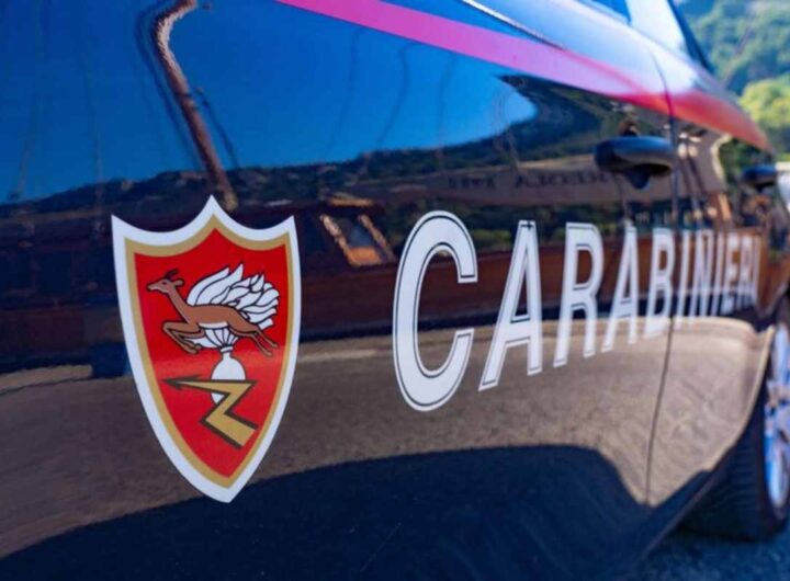 Un'auto dei Carabinieri