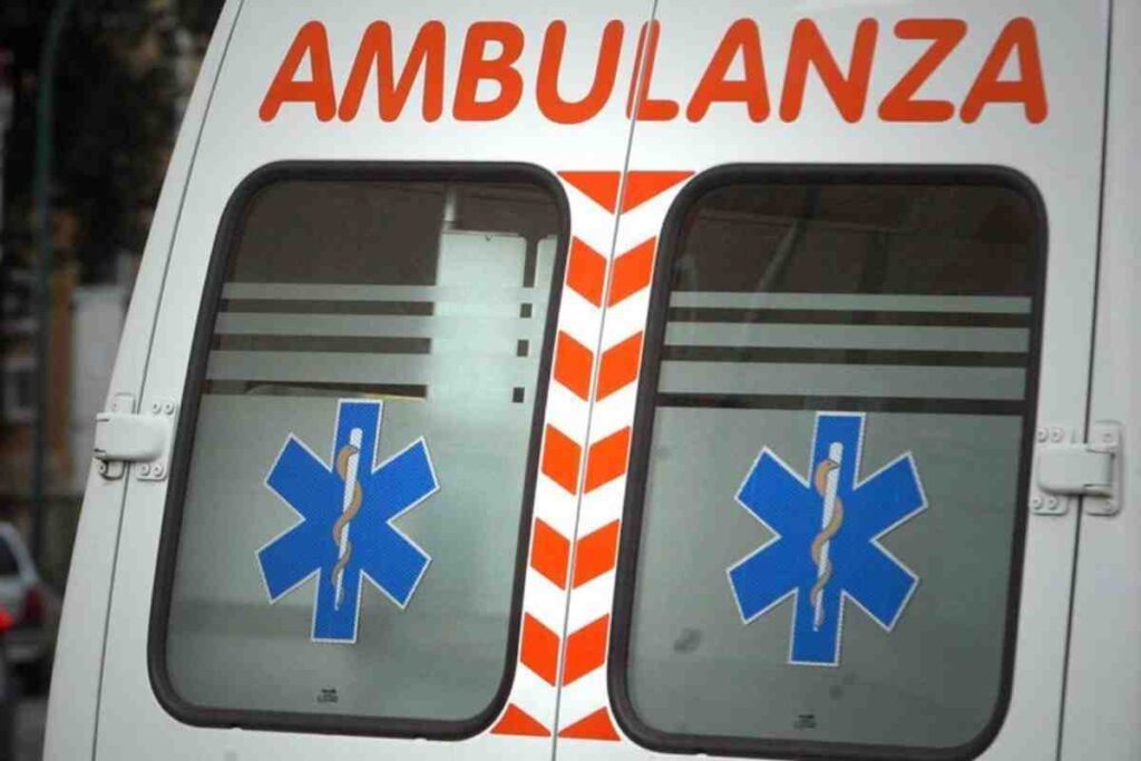 Un'ambulanza