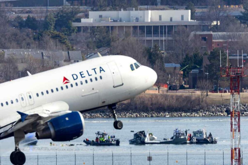 La vicenda della rete wi-fi non autorizzata apparsa a bordo, tentato attacco hacker durante un volo della Delta Air Lines
