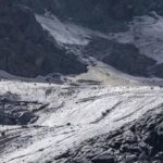 Il ghiacciaio si scioglie e fa riemergere i corpi di due alpinisti scomparsi nel 1992