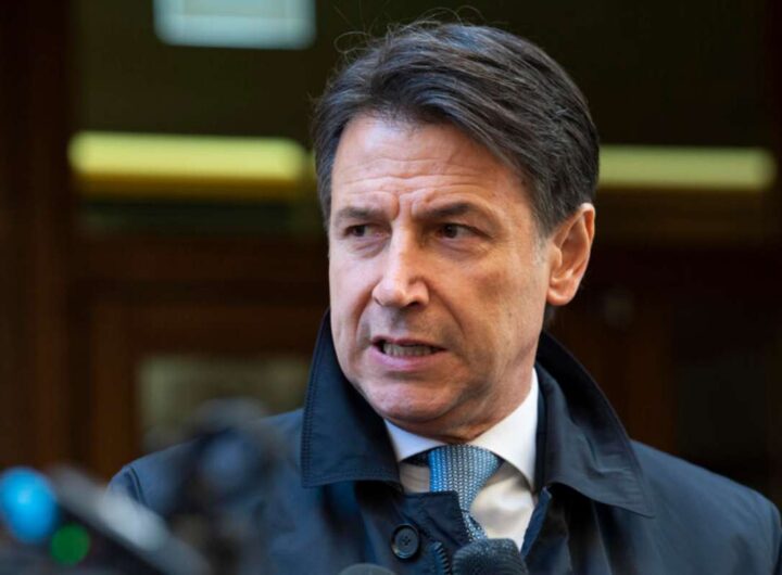 Conte: "Alla sinistra non serve il woke. Nemico da combattere sono le diseguaglianze"