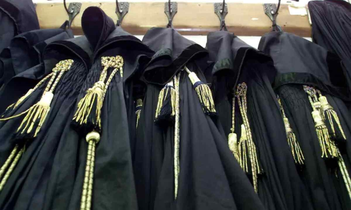 Toghe dei giudici