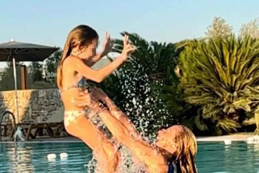 La foto postata da Giorgia Meloni in vacanza con la figlia Ginevra