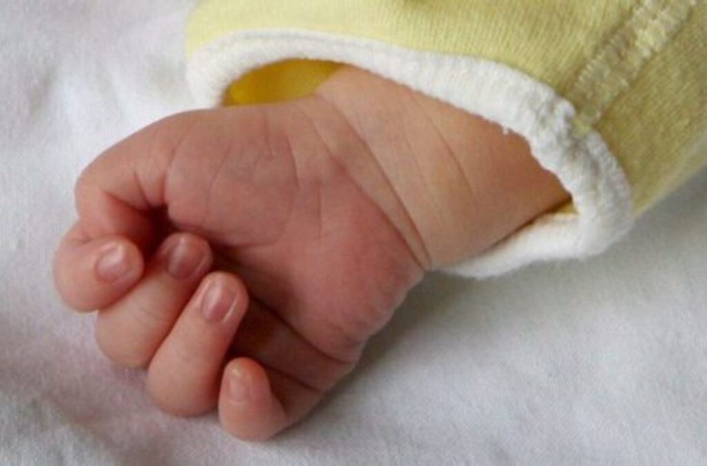 Un neonato