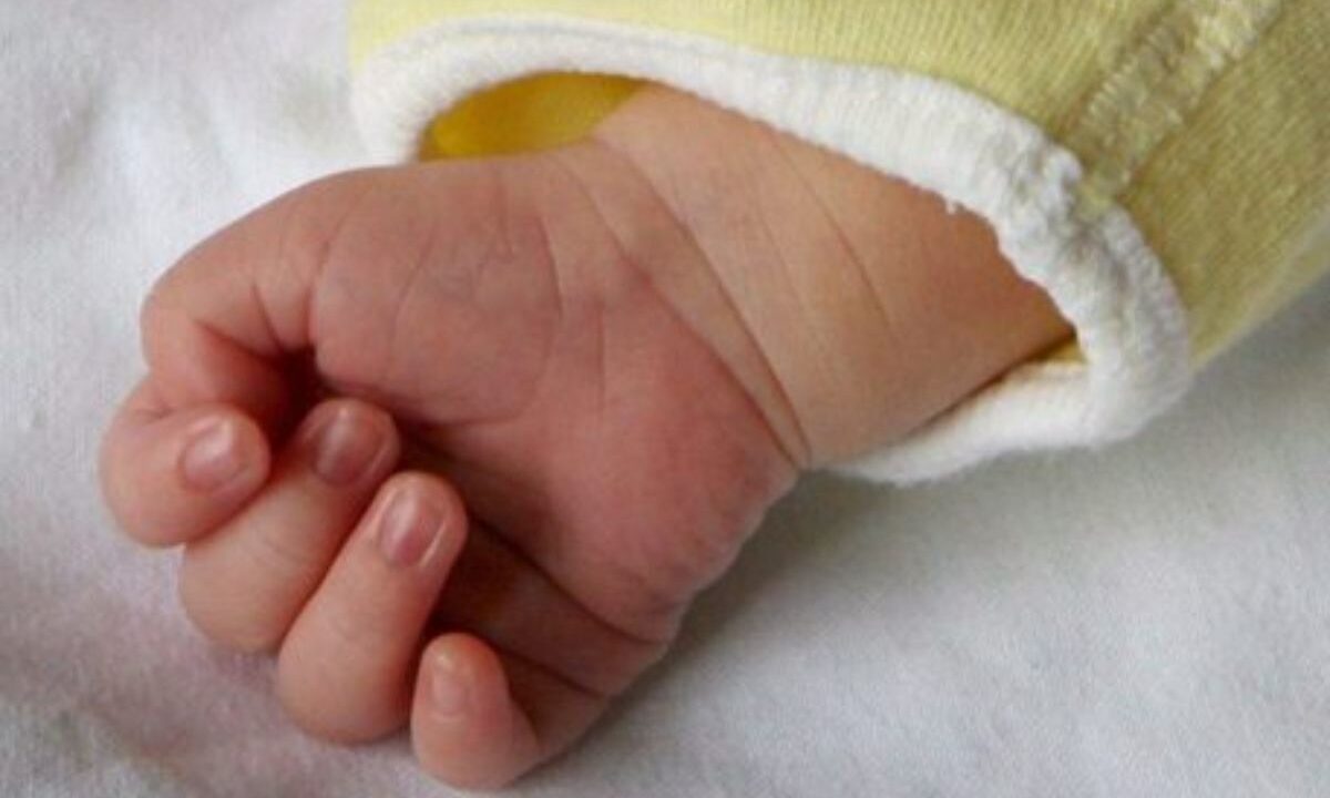 Un neonato