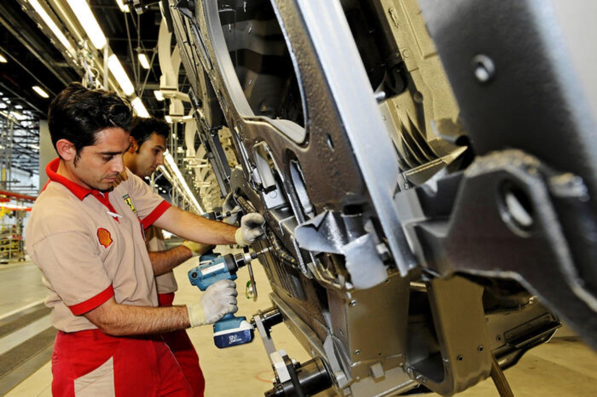 operaio al lavoro