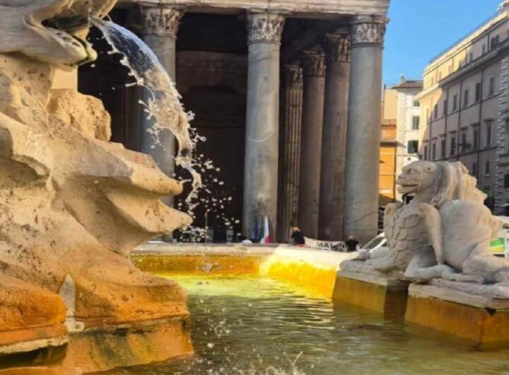 La fontana del Pantheon è gialla