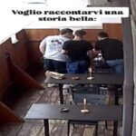 Mangiano ai tavolini esterni del ristorante in orario di chiusura, vanno via e puliscono tutto. Il titolare: "Grazie, siete di esempio"