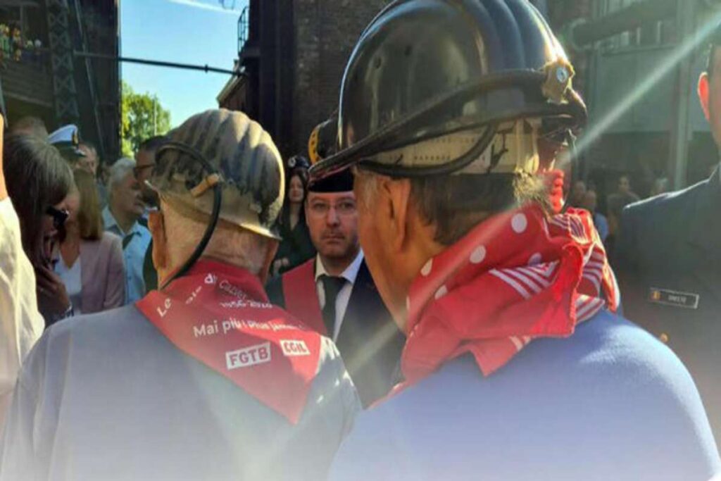 I sindacalisti belgi girati di spalle alle parole di La Russa