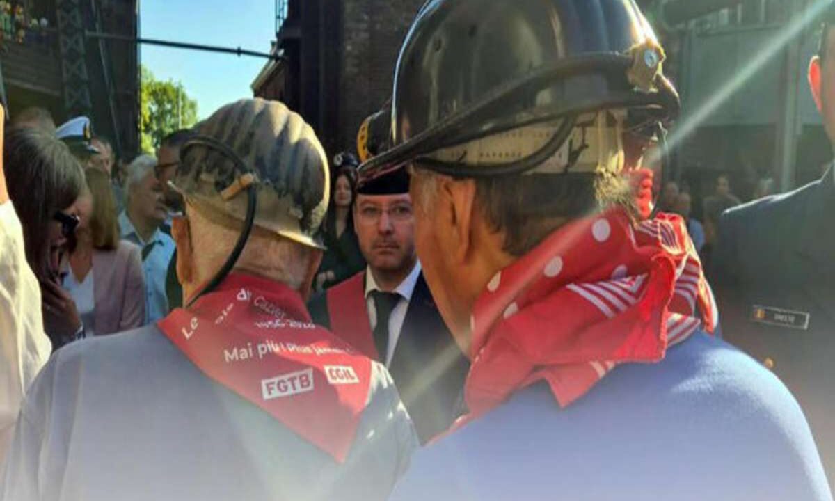 I sindacalisti belgi girati di spalle alle parole di La Russa