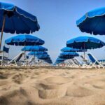 "Il mare è diventato una cosa da ricchi". Il post pubblicato da Borrelli (AVS) sulle spiagge della costiera