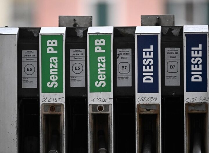 Pompa di benzina