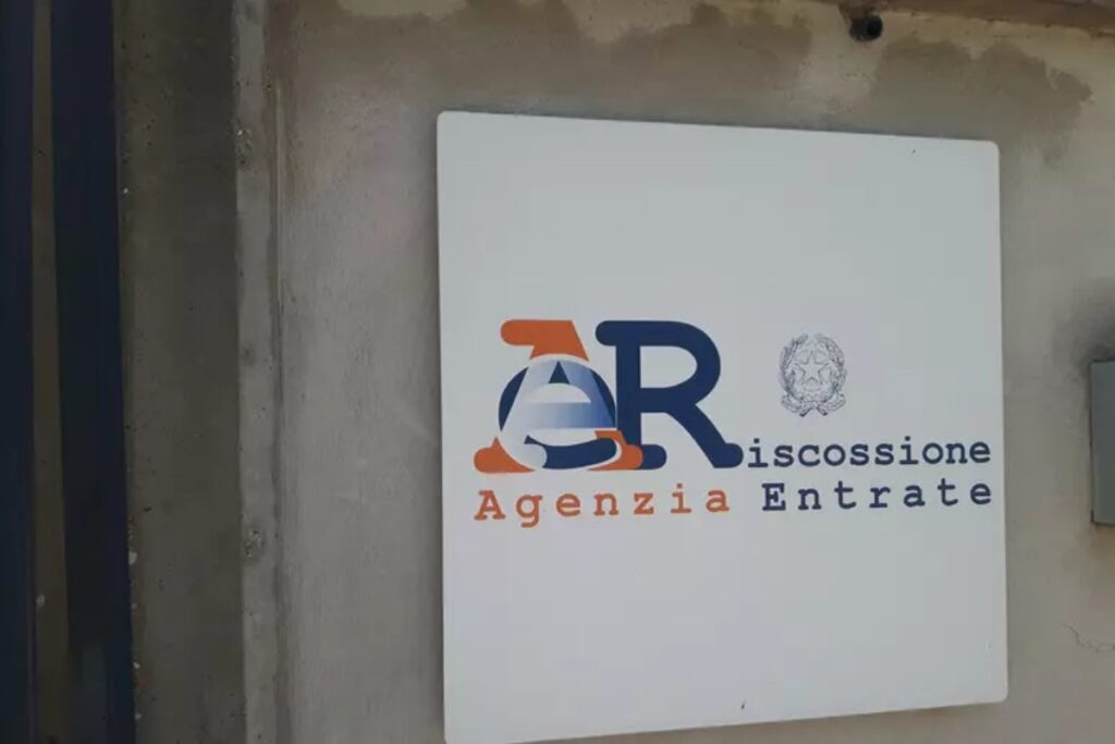 L'insegna delle Agenzia delle Entrate