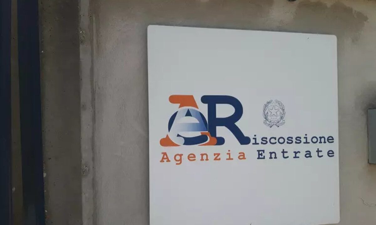 L'insegna delle Agenzia delle Entrate