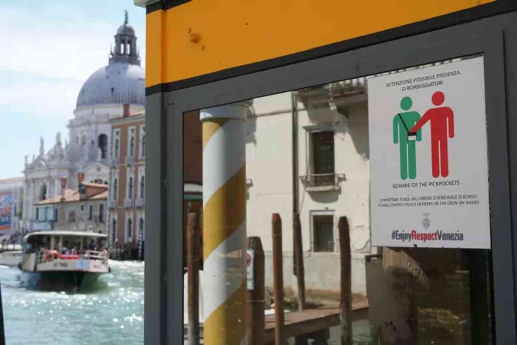borseggiatrice venezia
