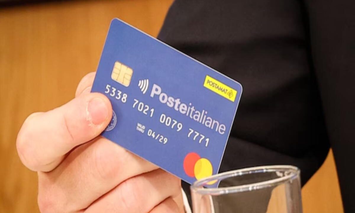 Torna la carta 'Dedicata a Te': quanti soldi spettano, come funziona e i requisiti per averla