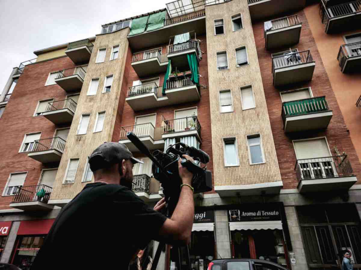 La casa di Torino dove è stato trovato il corpo del 39enne