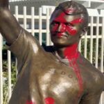Statua Charlie Kirk