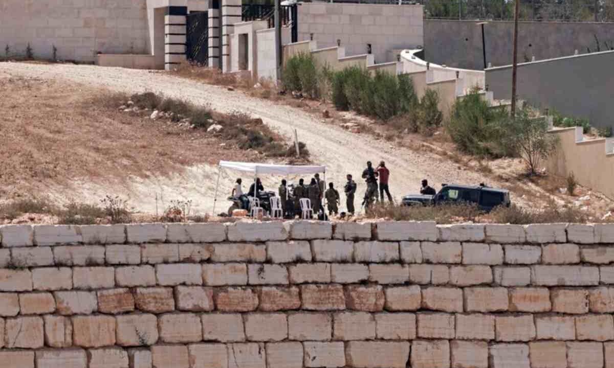 Coloni israeliani
