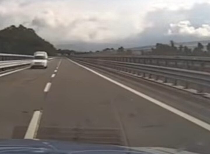 Auto contromano