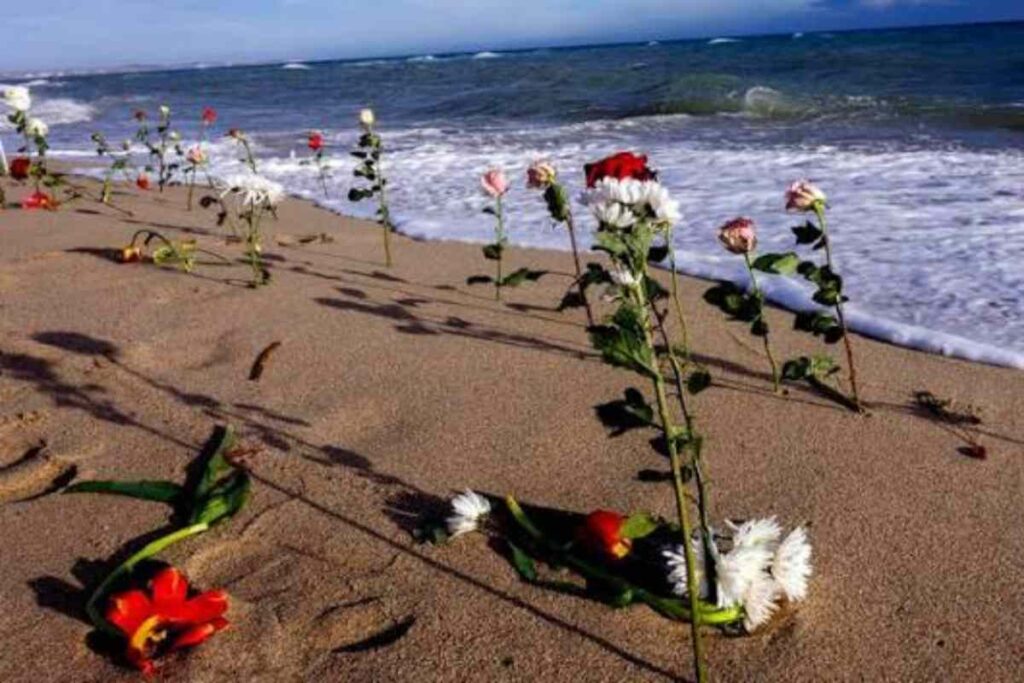 La spiaggia della strage di Cutro