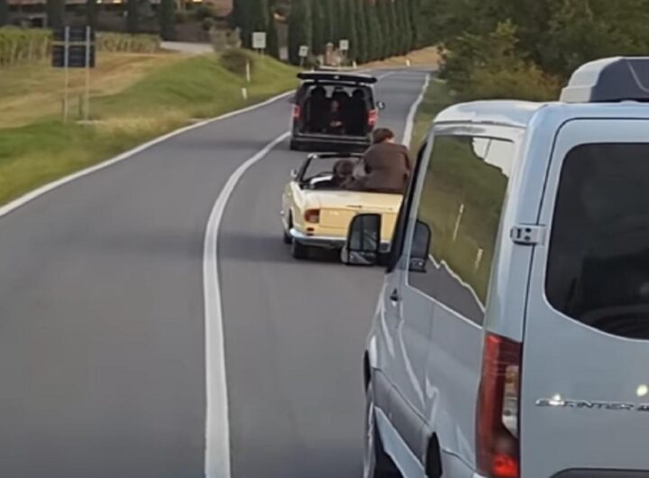 Il video del camionista che impreca contro Damiano David dei Maneskin che blocca il traffico