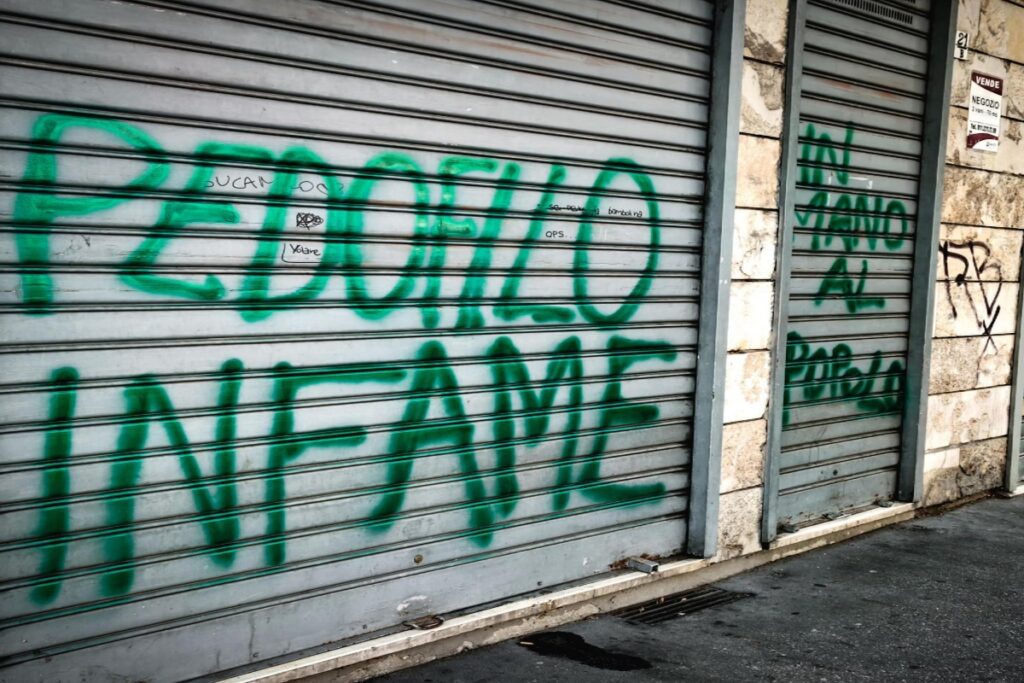 muro mini-market torino