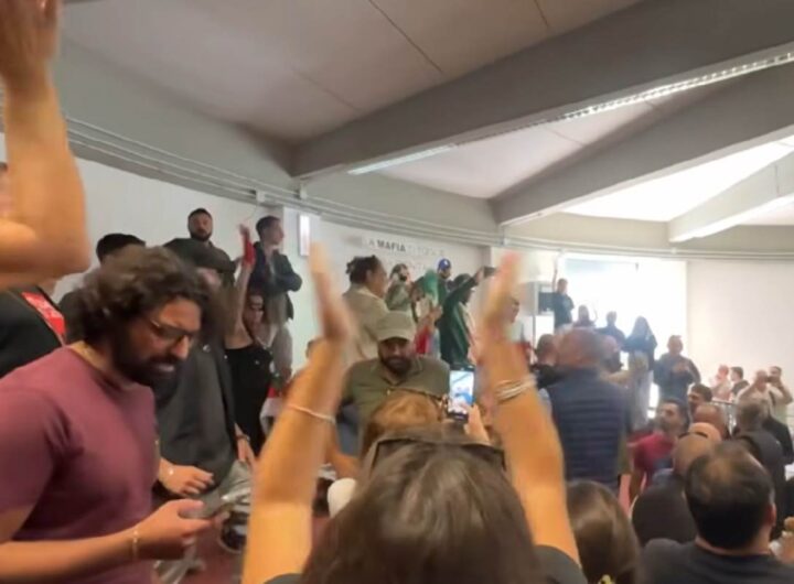 Proteste durante la votazione al Municipio V di Roma