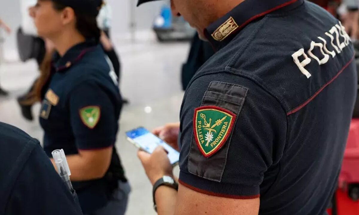 La polizia