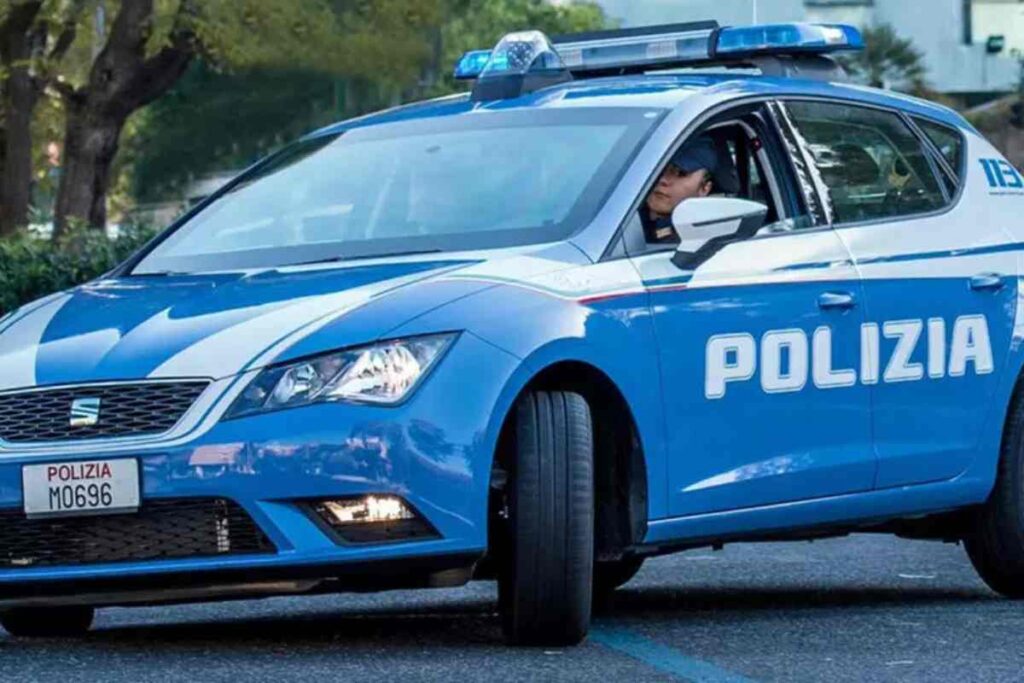 macchina polizia