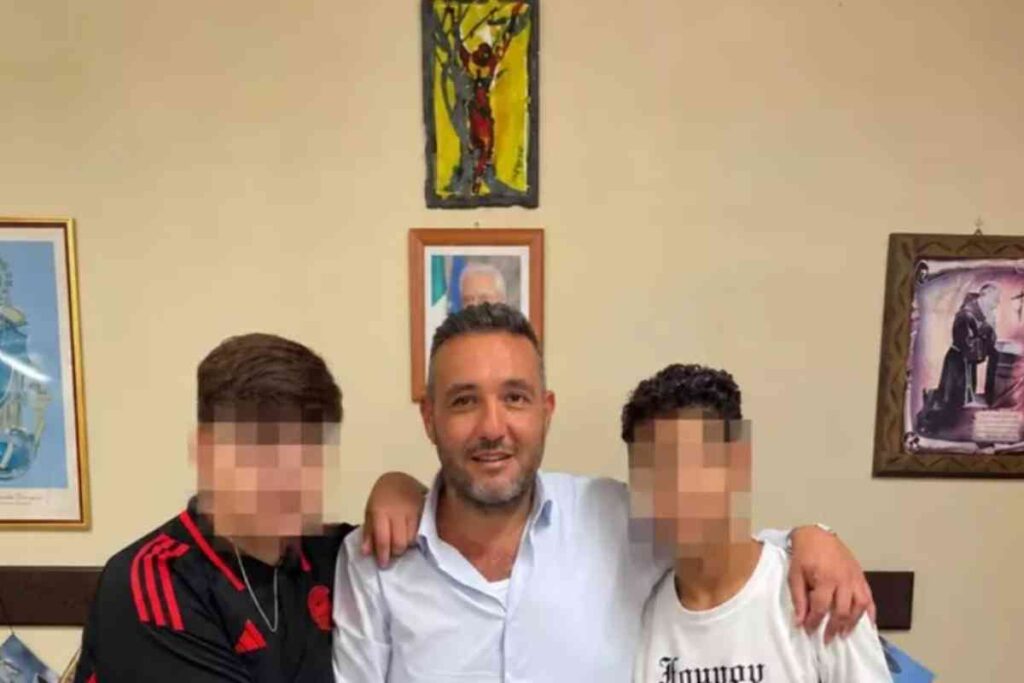 sindaco fa fare pace ragazzi