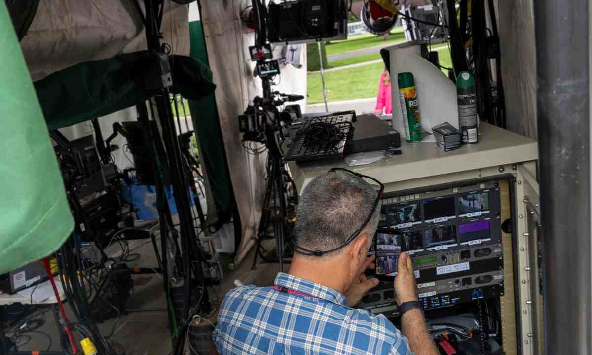 Un cameraman della Cnn alla Casa Bianca