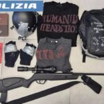 Il materiale sequestrato a un 14enne nel Catanese