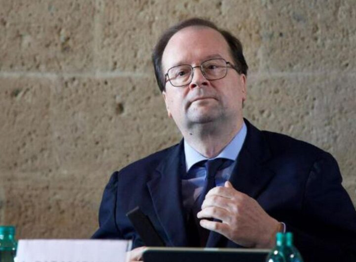 L'ambasciatore russo in Italia Paramonov