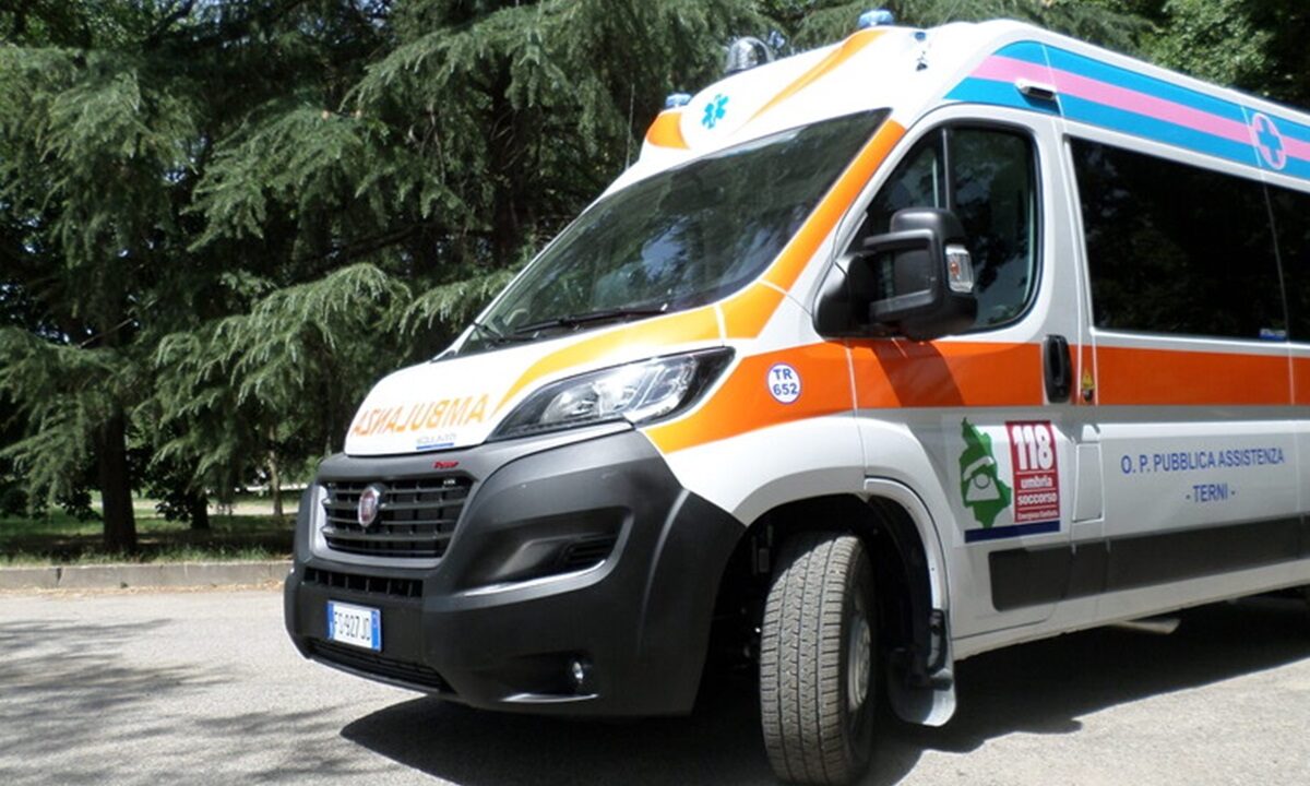 Un'ambulanza