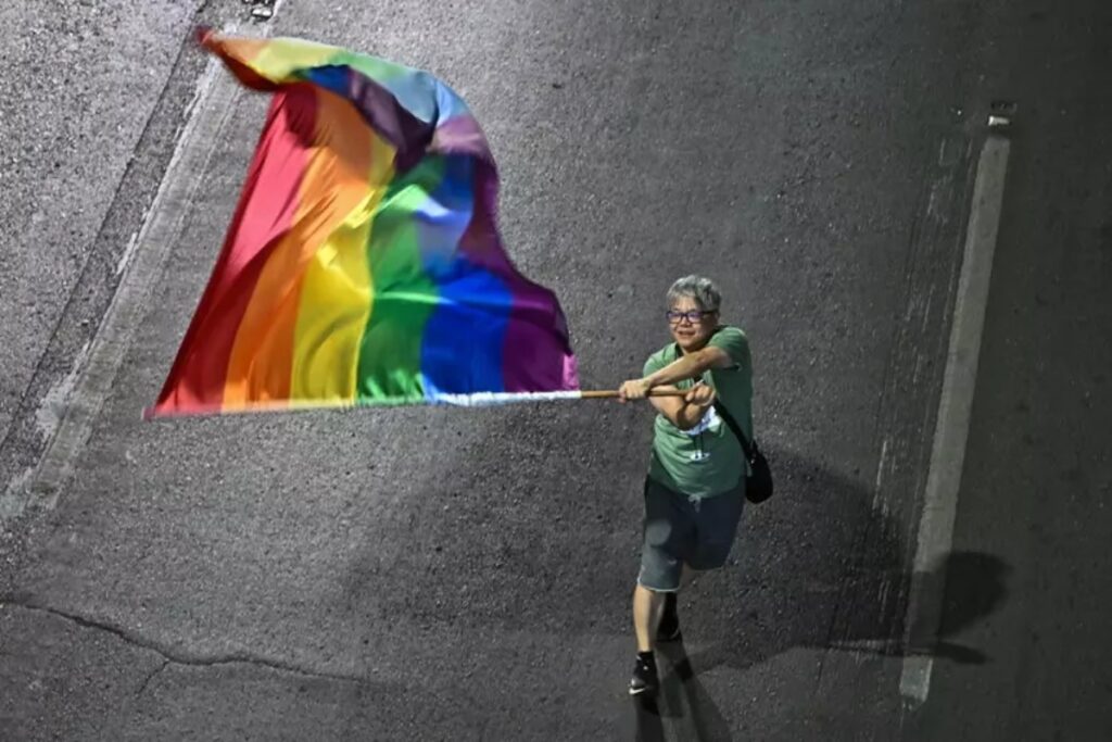 gay bandiera arcobaleno