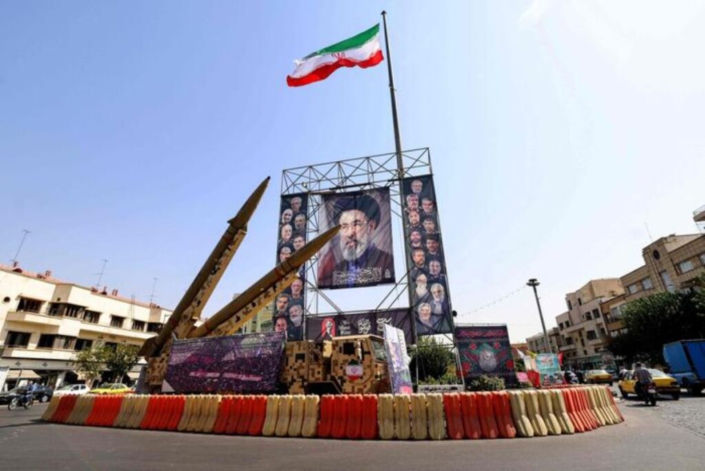 ritratto khamei teheran