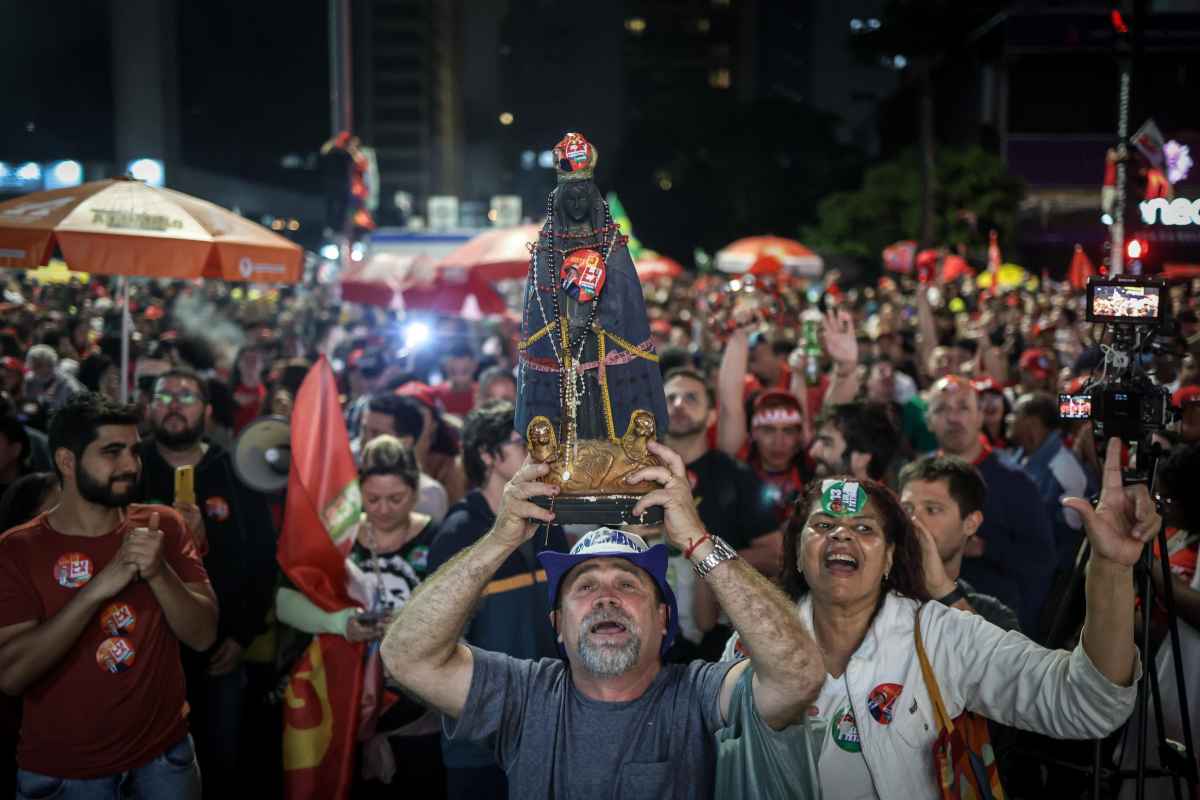 Festeggiamenti in Brasile per la rielezione di Lula