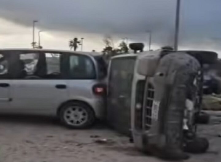 Auto ribaltate a Marsala a causa della tromba marina che ha colpito la cittadina siciliana