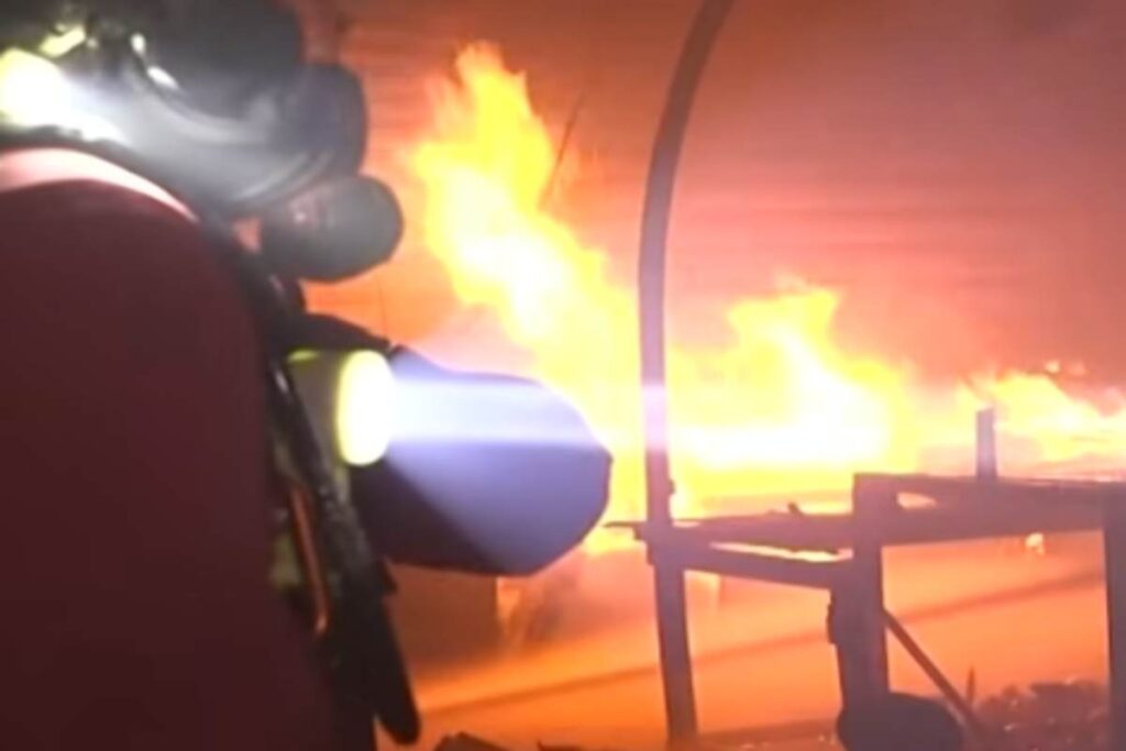 Incendio a Parigi