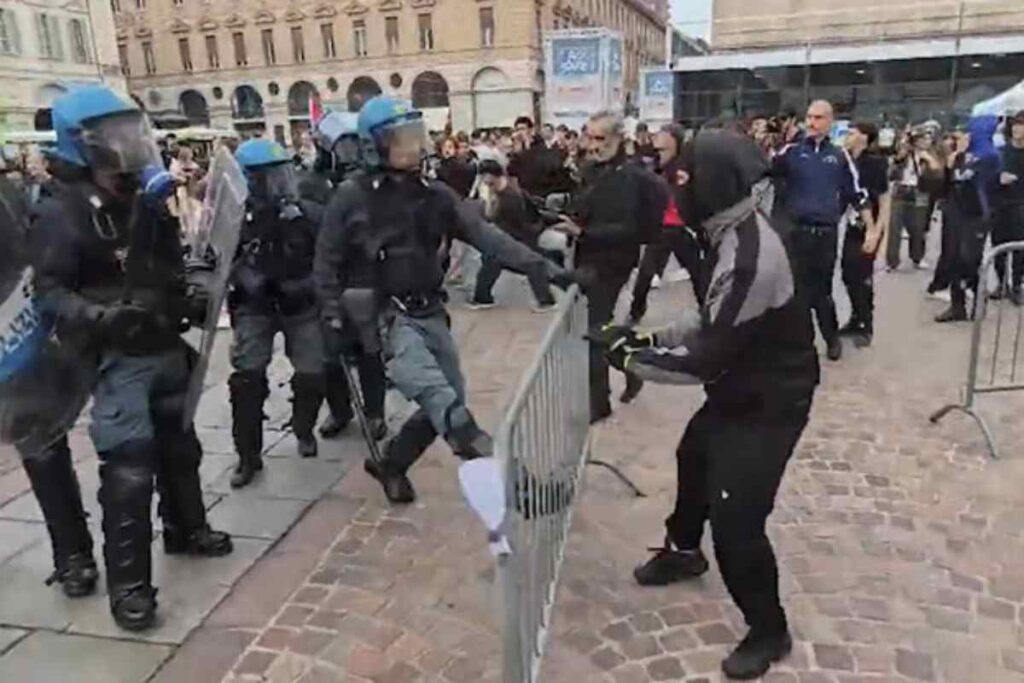 Scontri a Milano