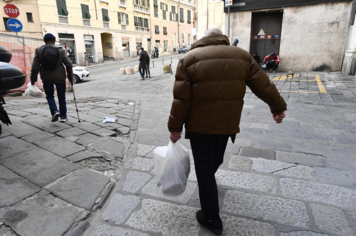 poveri rapporto istat