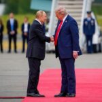 Putin stringe la mano a Trump