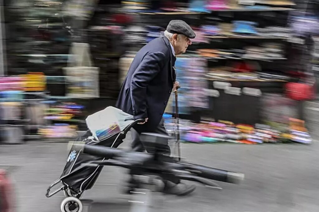 Un anziano