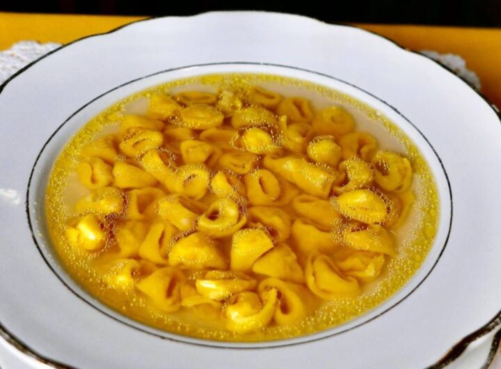 tortellini in brodo