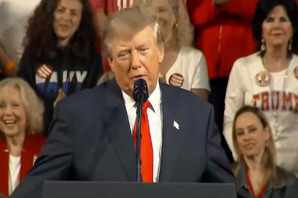 Trump vuole dare il suo nome ad un oceano