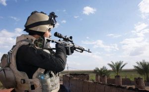 Cecchino canadese colpisce combattente Isis da 3,5 km: pallottola viaggia per 10 secondi