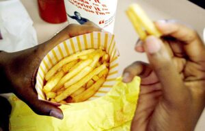 Patatine fritte, due porzioni a settimana aumentano il rischio di morte precoce
