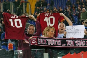 Francesco Totti, la maglia numero 10 sarà lanciata nello spazio