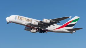 Collisione sfiorata tra Airbus A380 e A330, pilota italiano evita scontro in volo